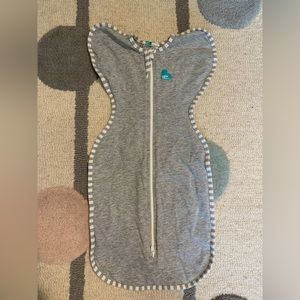 2 Love to dream swaddles Newborn and Medium